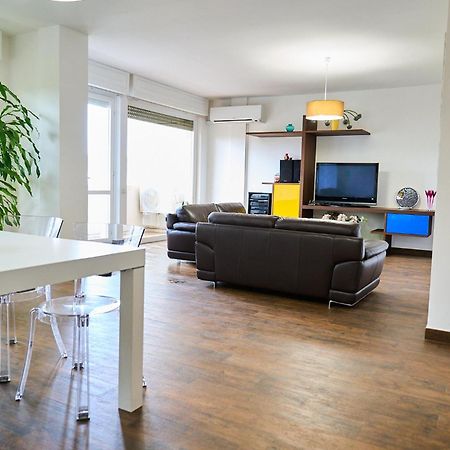 Casa Rosita Apartment Carbonia Bagian luar foto